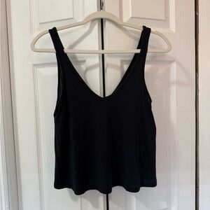 Lulu's Black Sleeveless Crop Tank Top